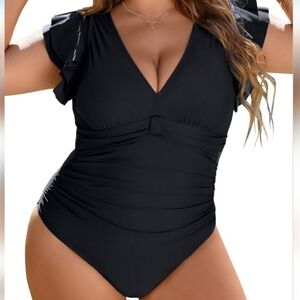 NWT Blooming Jelly Black swimsuit Size 3xl